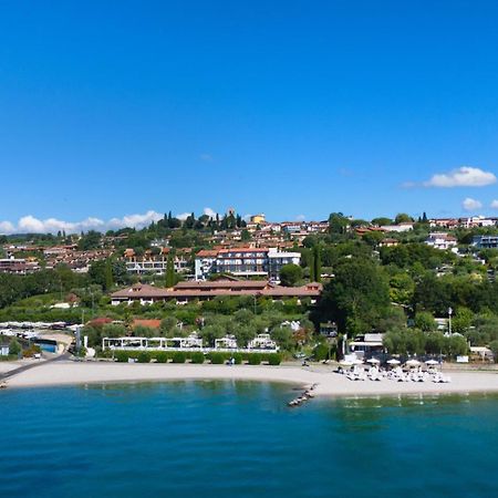 Ahg Riva Del Sole Hotel - Adults Only Moniga del Garda Exteriör bild