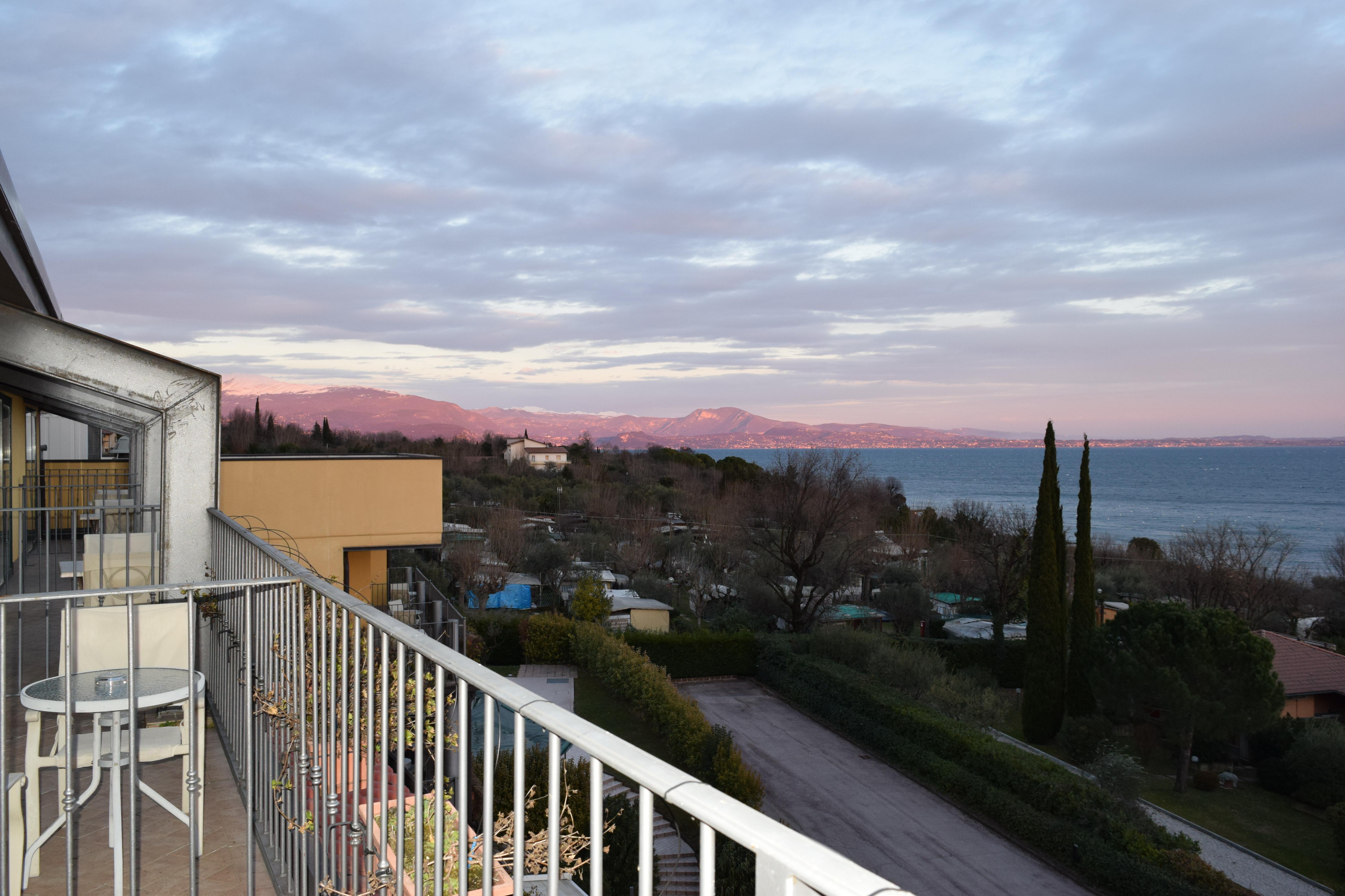 Ahg Riva Del Sole Hotel - Adults Only Moniga del Garda Exteriör bild